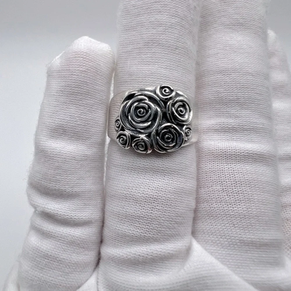 .925 Sterling Silver Roses Ring
